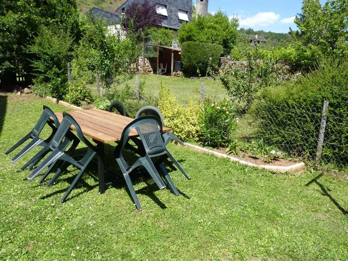 Les Petits Jardins Acomodação com café da manhã Marcillac-Vallon