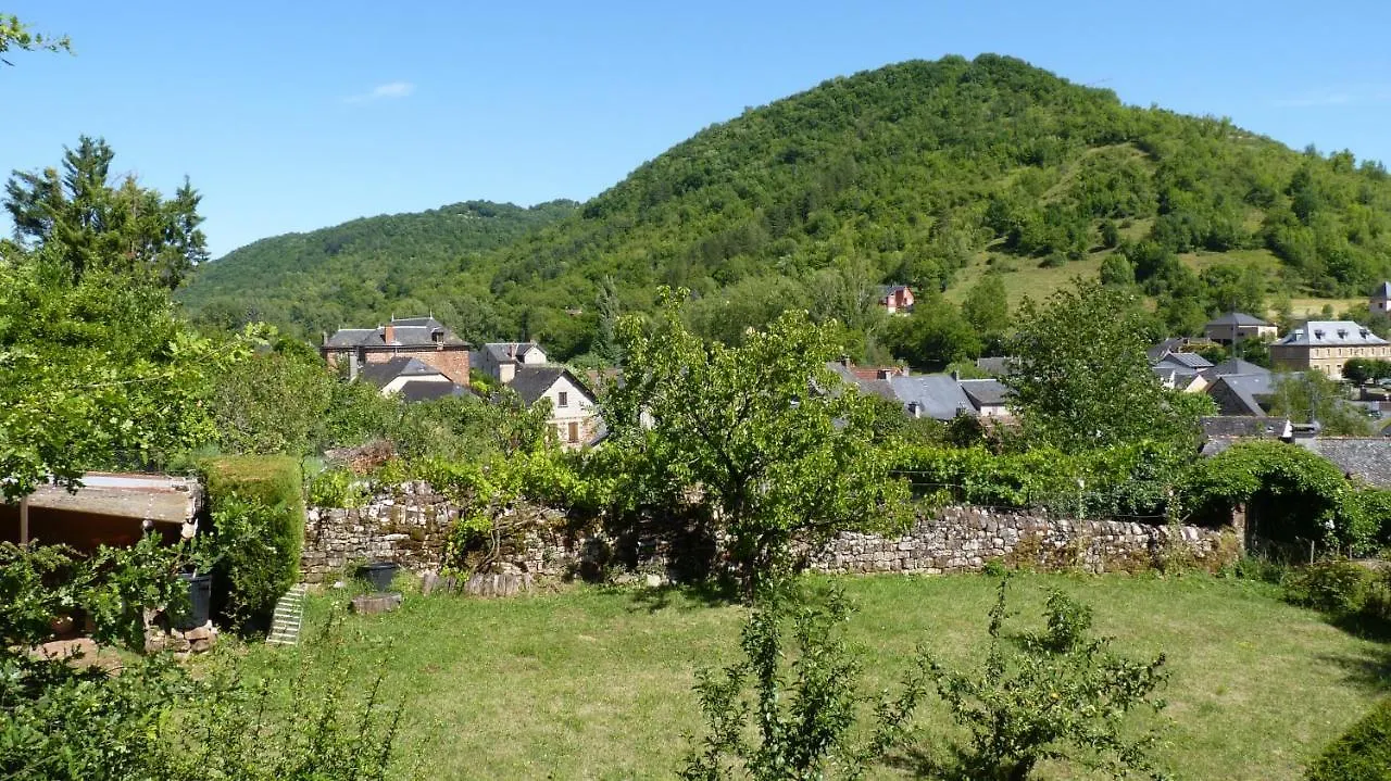 Les Petits Jardins Acomodação com café da manhã Marcillac-Vallon 0*,