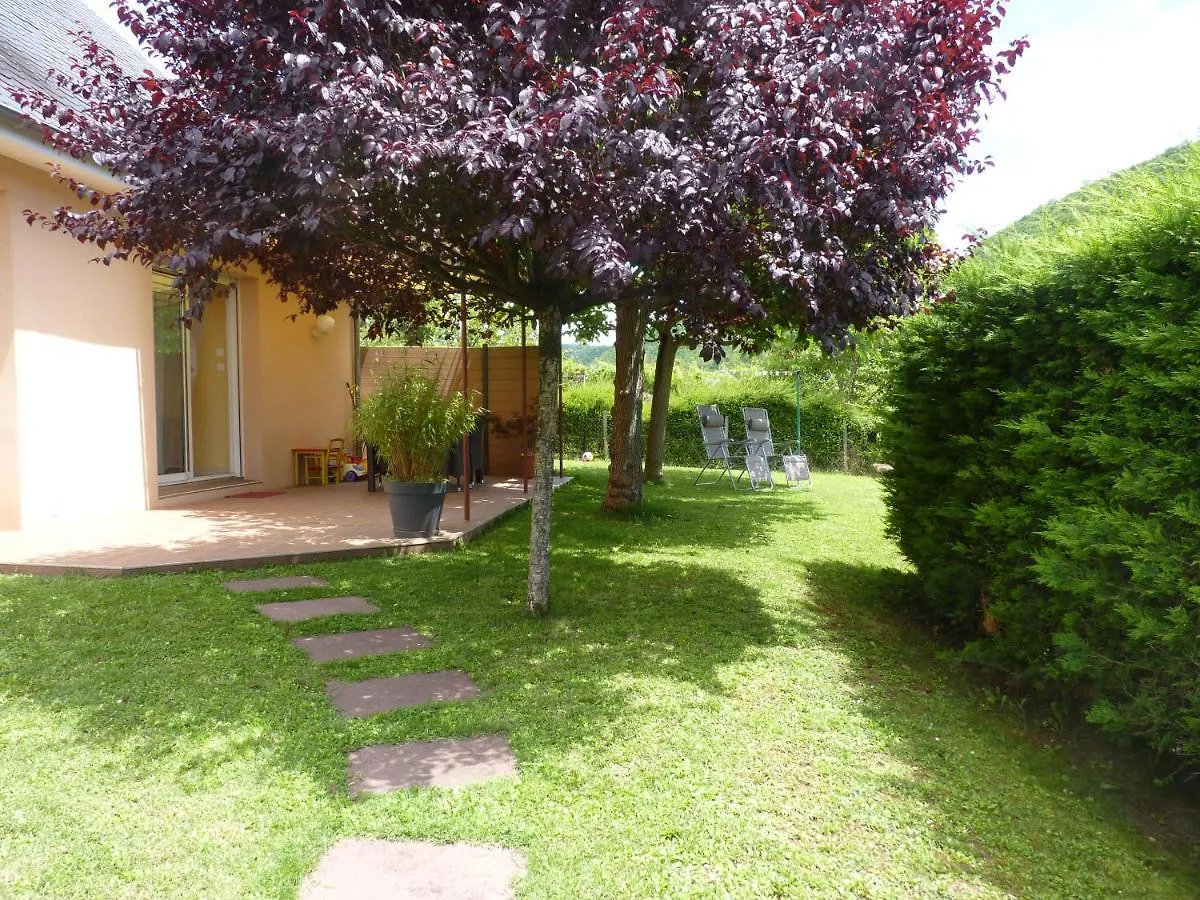 Les Petits Jardins Acomodação com café da manhã Marcillac-Vallon
