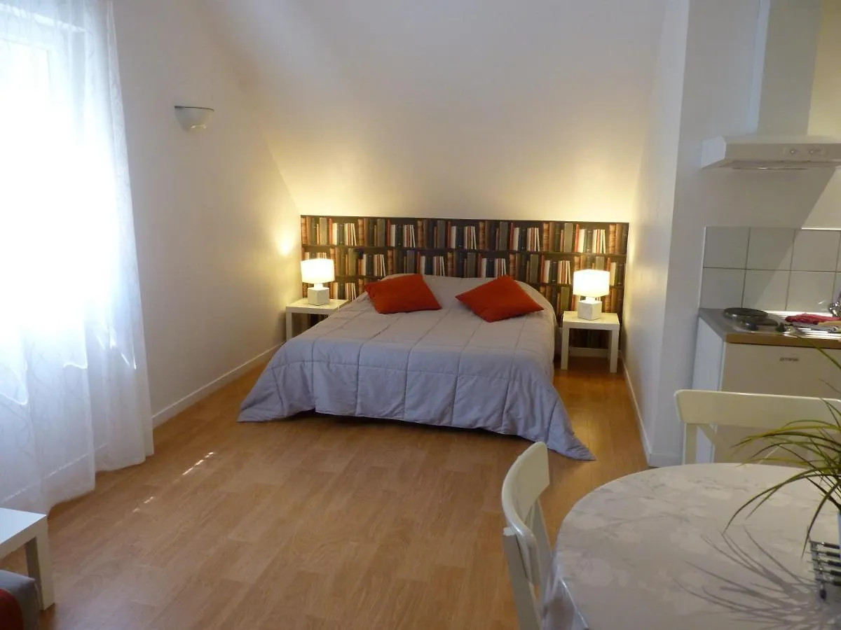 Les Petits Jardins Bed & Breakfast Marcillac-Vallon
